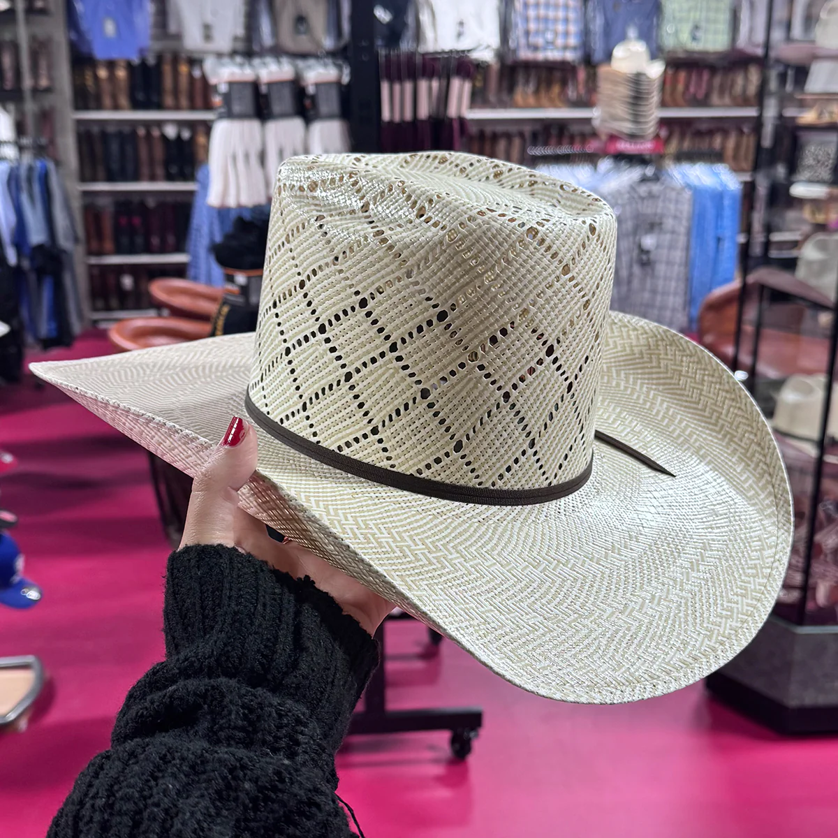 Cuernos Chuecos Diamond Brick Crown Straw Cowboy Hat - Image 3